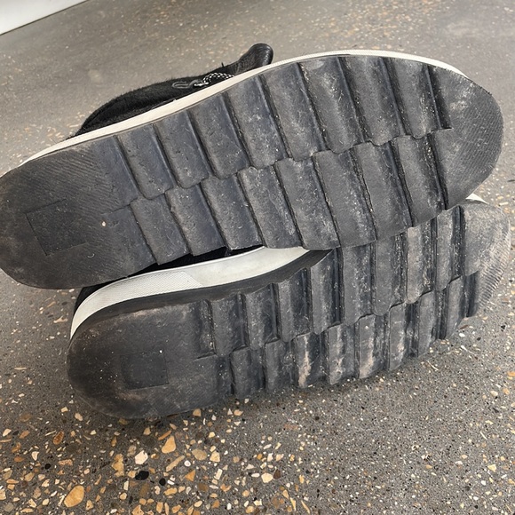 Cougar Vesper size9 calf hair winter boots - Picture 6 of 7